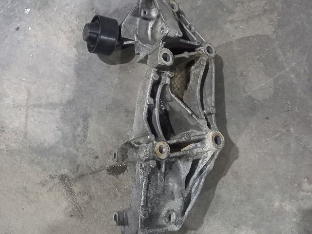 bontott RENAULT MASTER Generátor Tartó Bak